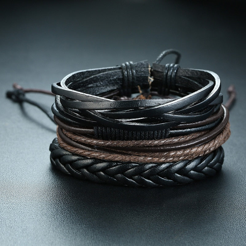 Armband Set, bestehend aus 4 verschiedenen Designs.