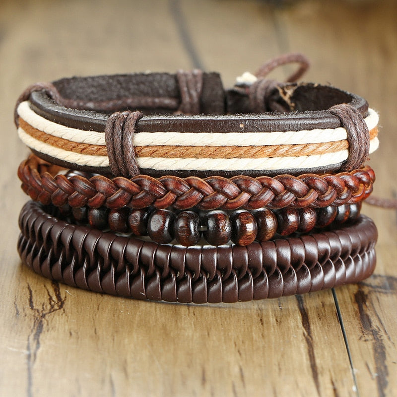 Armband Set, bestehend aus 4 verschiedenen Designs.