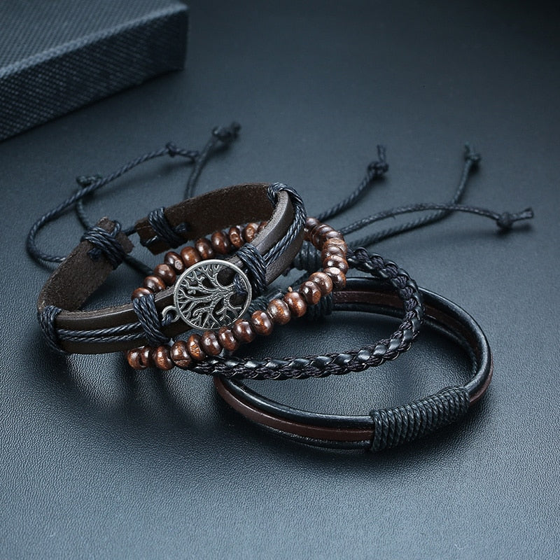 Armband Set, bestehend aus 4 verschiedenen Designs.