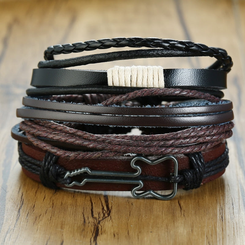 Armband Set, bestehend aus 4 verschiedenen Designs.