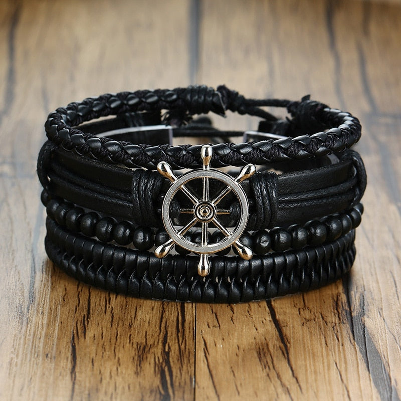 Armband Set, bestehend aus 4 verschiedenen Designs.