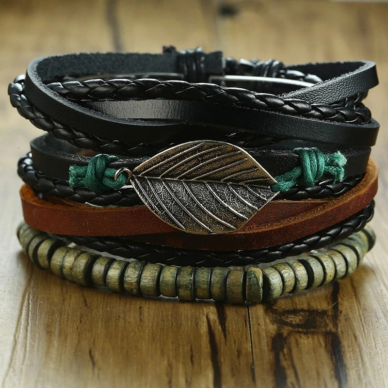 Armband Set, bestehend aus 4 verschiedenen Designs.