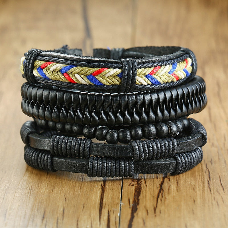 Armband Set, bestehend aus 4 verschiedenen Designs.