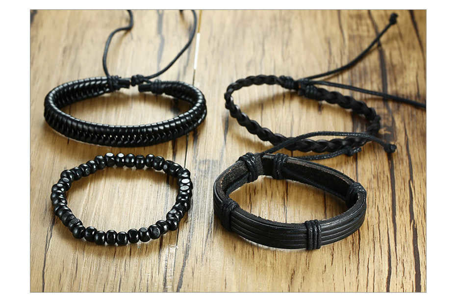 Armband Set, bestehend aus 4 verschiedenen Designs.